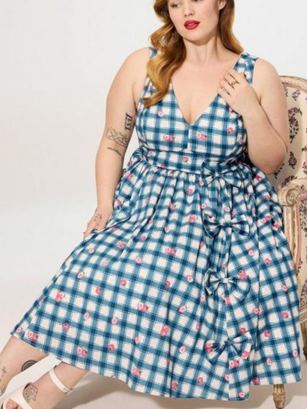 Torrid  retro chic V neck Bow Detail  Gingham Strawberry print Sleeveless Dress - Picture 2 of 11